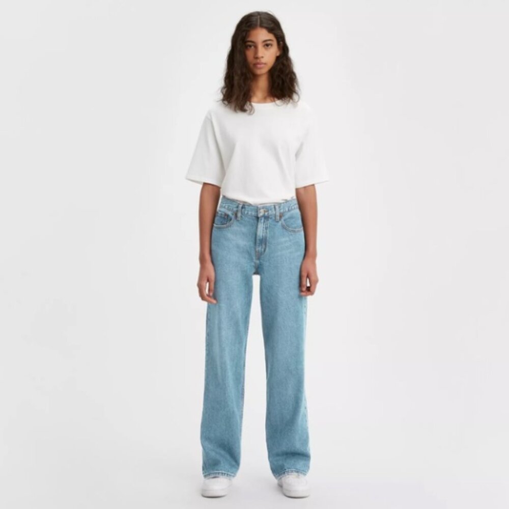 Levi's High Loose Full Circle-Medium Wash Wide leg Jeans Size 26